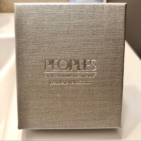 💖NWOT! Peoples Silver Necklace with Diamonds - Picture 2 of 2